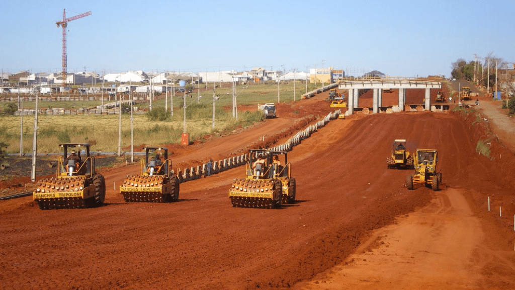 Obras da rodovia BR-376, um dos empreendimentos retomados com o Novo PAC | Foto: Programa de Aceleração do Crescimento/Flickr