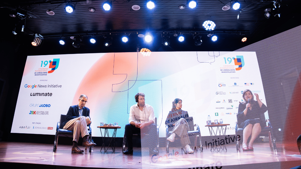 Painel sobre práticas Anti-SLAPP, apoiado pela Transparência Internacional - Brasil e pela Abraji durante o 19º Congresso de Jornalismo Investigativo, em julho/2024